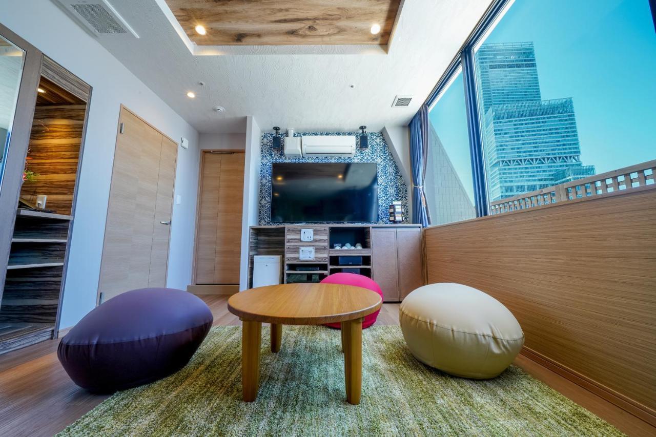 โรงแรมบาหลี ทาวเวอร์ เทนโนจิ โรงแรม 4*